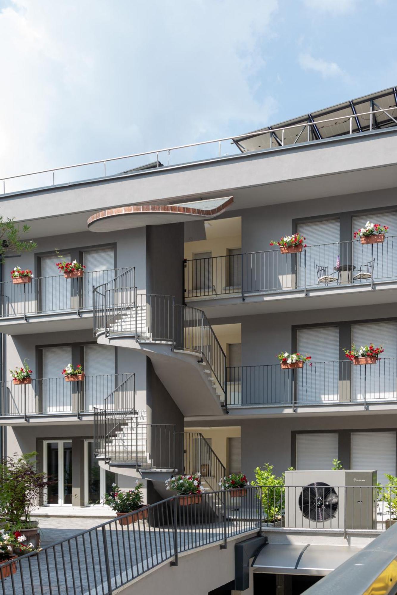 Residenza Elsa Hotel Домодосола Екстериор снимка