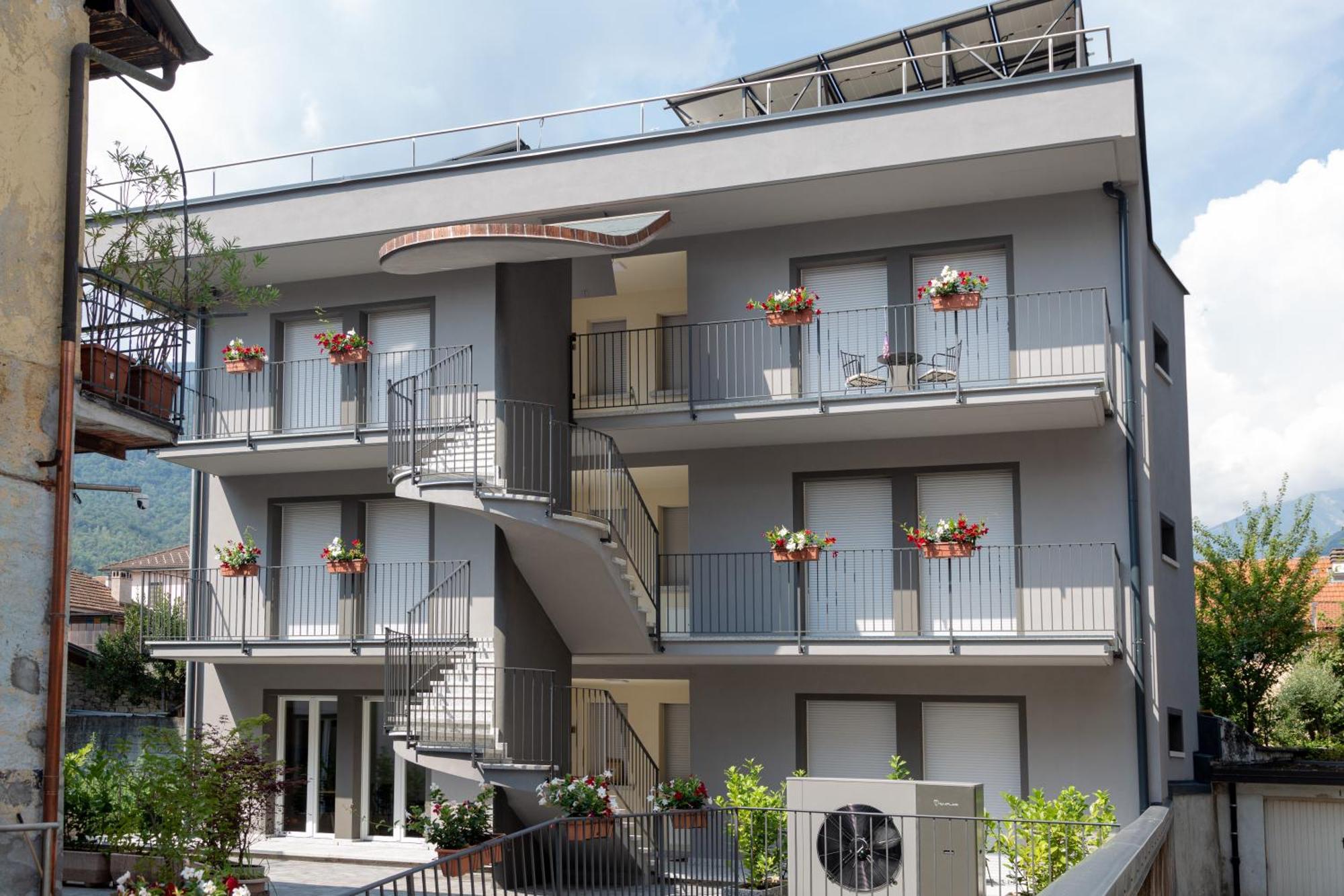 Residenza Elsa Hotel Домодосола Екстериор снимка